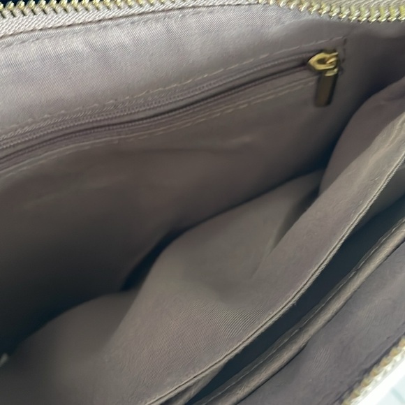 Massini Tan and Gold Crossbody Bag with Structured Design - Picture 8 of 12